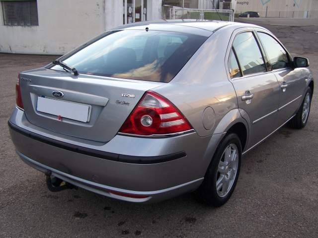 MONDEO type 2 Ph II - 5 PORTES - 2003-2007